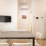 Marconi Design - Vicino La Metro *