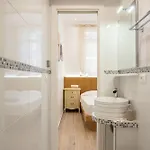 Marconi Design - Vicino La Metro * روما