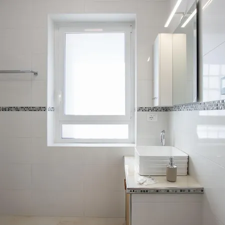 Marconi Design - Vicino La Metro روما
